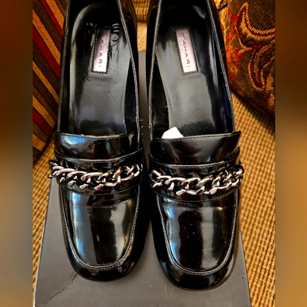 TAHARI LEIGH Blk Patent Shoes Sz 8.5